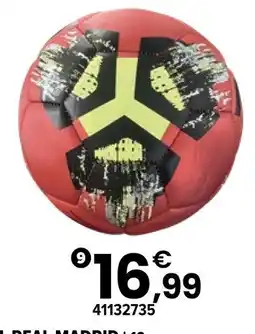 JouéClub Cap sport ballon de football rouge offre