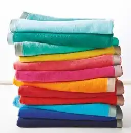 Auchan DRAP DE PLAGE COLORAMA ACTUEL offre