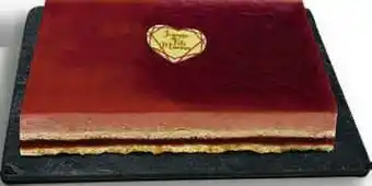 Petit Casino FRAMBOISIER AVEC CŒUR EN CHOCOLAT JOYEUSE FÊTE MAMAN offre