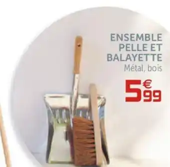 Ensemble pelle et balayette
