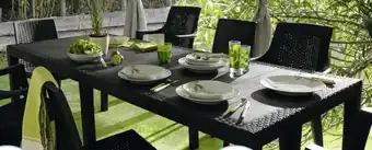 Géant Casino Table de jardin queen offre
