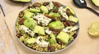 Salade poulet avocat