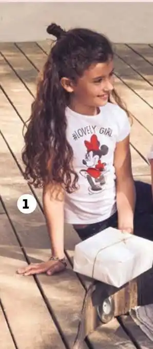 Auchan TEE-SHIRT FILLE OU BÉBÉ offre