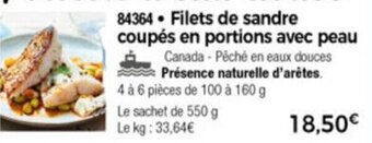 Filets de sandre coupés en portions avec peau