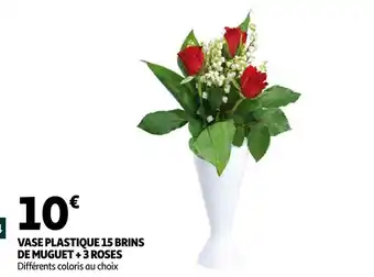 Auchan Vase plastique 15 brins de muguet + 3 roses offre