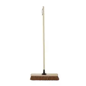 Brico Dépôt Balai en bois, fibre de coco 45 cm offre