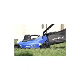 E.Leclerc Brico Tondeuse à gazon 1800 W Coupe Ø 40 cm Hauteur de coupe Réglable Bac 35L GOODYEAR offre