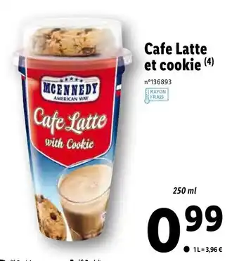 Cafe latte et cookie