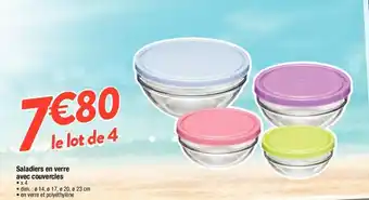 Saladiers en verre avec couvercles