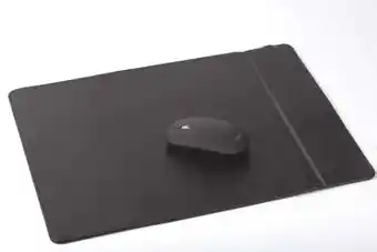 Auchan ENSEMBLE SOURIS SANS FIL ET TAPIS offre
