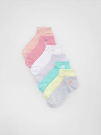 Reserved 7 pár pamutban gazdag zokni ajánlat