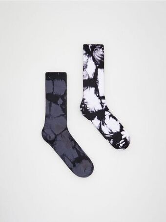 Reserved 2 pár batikhatású zokni ajánlat