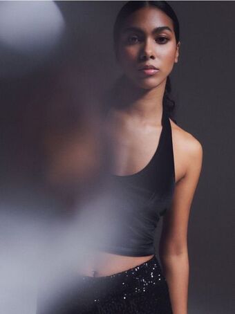 Sinsay Vékony pántos crop top ajánlat