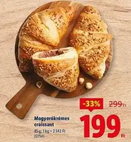 Lidl Mogyorókrémes croissant ajánlat