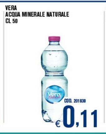 Vera acqua minerale naturale