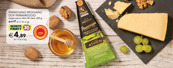Esselunga Parmigiano Reggiano DOP Parmareggio stagionatura oltre 40 mesi, 250 g offerta