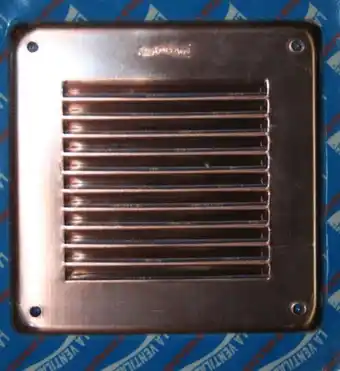 Griglia di areazione in rame mm 140x140 con rete anti insetti