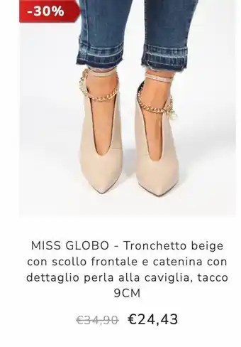 Tronchetto beige con scollo frontale e catenina con dettaglio perla alla caviglia tacco 9cm