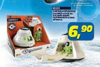 Capsula Spaziale Con Oblo E Luce