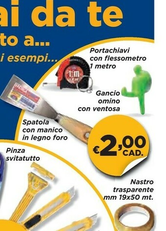 Coop Spatola Con Manico In Legno Foro offerta