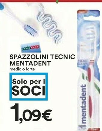 Coop Mentadent Tecnic Clean Spazzolino Da Denti Adulto offerta