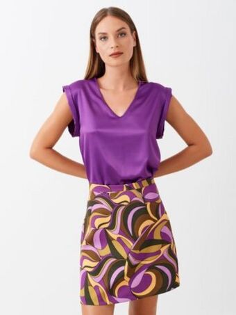 T-shirt in satin color viola