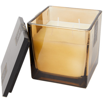 Action Candela profumata quadrata con tappo offerta