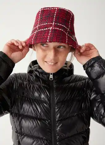 Cappello donna in filato bouclé