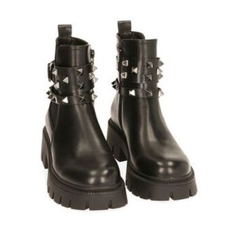 Primadonna Chelsea boots neri con borchie, tacco 4,5 cm offerta