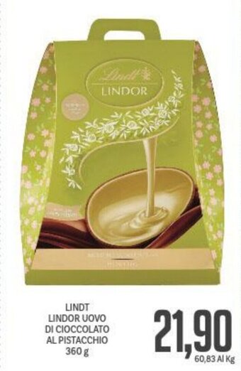 Supermercati Piccolo Lindt Lindor Uovo di Cioccolato al Pistacchio 360 g offerta