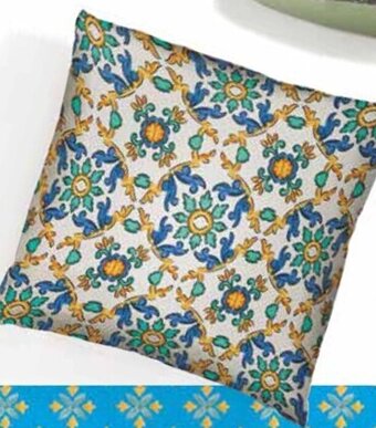 Ipercoop CUSCINO COOP POLIESTERE IDROREPELLENTE STAMPA MAIOLICA SICILY offerta