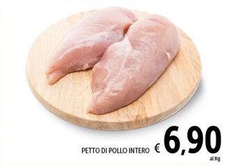 Spazio Conad PETTO DI POLLO INTERO offerta