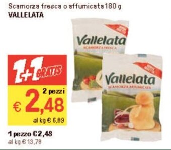 Iper La Grande Scamorza fresca o affumicata 180 g VALLELATA offerta