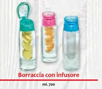 Famila Borraccia con infusore 700ml. offerta