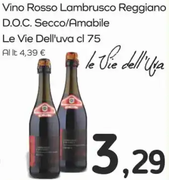 Famila Superstore Vino Rosso Lambrusco Reggiano D.O.C. Secco/Amabile Le Vie Dell'uva cl 75 offerta