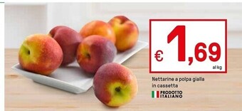 Iper La Grande Nettarine a polpa gialla offerta