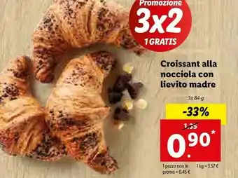 Lidl Croissant Alla Nocciola Con Lievito Madre offerta