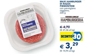 Esselunga MAXI HAMBURGER DI RAZZA PIEMONTESE con parmigiano reggiano, 220 g offerta