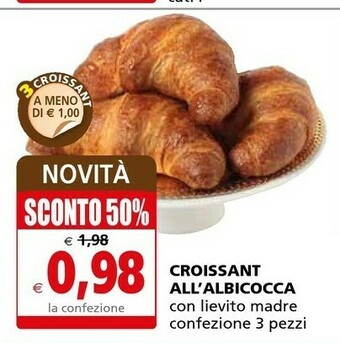 Croissant All' Albicocca