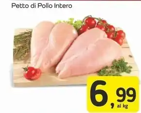 Famila Superstore Petto di pollo intero offerta