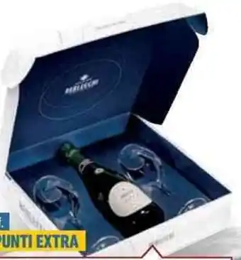 Conad Superstore CONFEZIONE SPUMANTE VINTAGE FRANCIACORTA DOCG BERLUCCHI brut con 2 flûtes 750 ml offerta