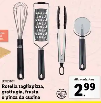 Lidl ERNESTO Rotella tagliapizza, grattugia, frusta o pinza da cucina offerta