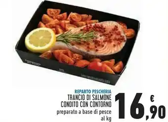 Conad Superstore Reparto pescheria trancio di salmone condito con contorno offerta