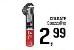 Famila Superstore COLGATE Spazzolino offerta