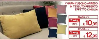 Satur Charm cuscino arredo in tessuto pregiato effetto ciniglia offerta