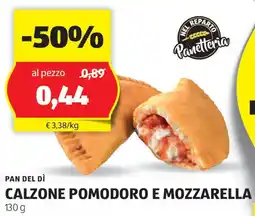 ALDI Pan del dì calzone pomodoro e mozzarella offerta