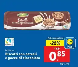 Lidl Realforno Biscotti con cereali e gocce di cioccolato offerta