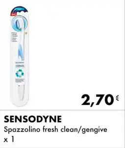 Iper Tosano SENSODYNE Spazzolino fresh clean/gengive offerta