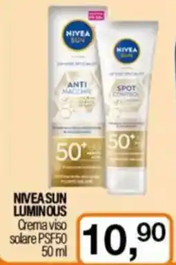 Caddy's NIVEA SUN LUMINOUS Crema viso solare PSF50 offerta