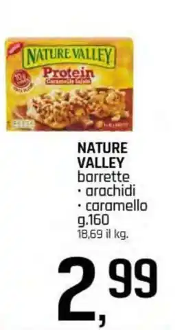 Famila Superstore NATURE VALLEY barrette arachidi caramello offerta